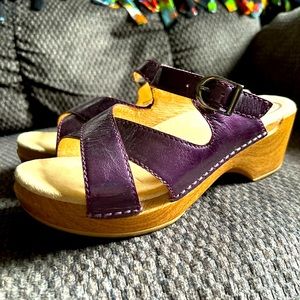 Dansko clogs! Metallic purple absolutely gorgeous shoes!